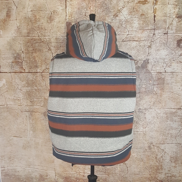 Reversible Full Zip Hoosed Vest - Picture 7 of 9